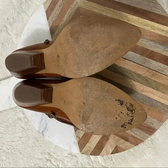 FRYE - Cowboy Style Leather Ankle Booties - Picture 9 of 9